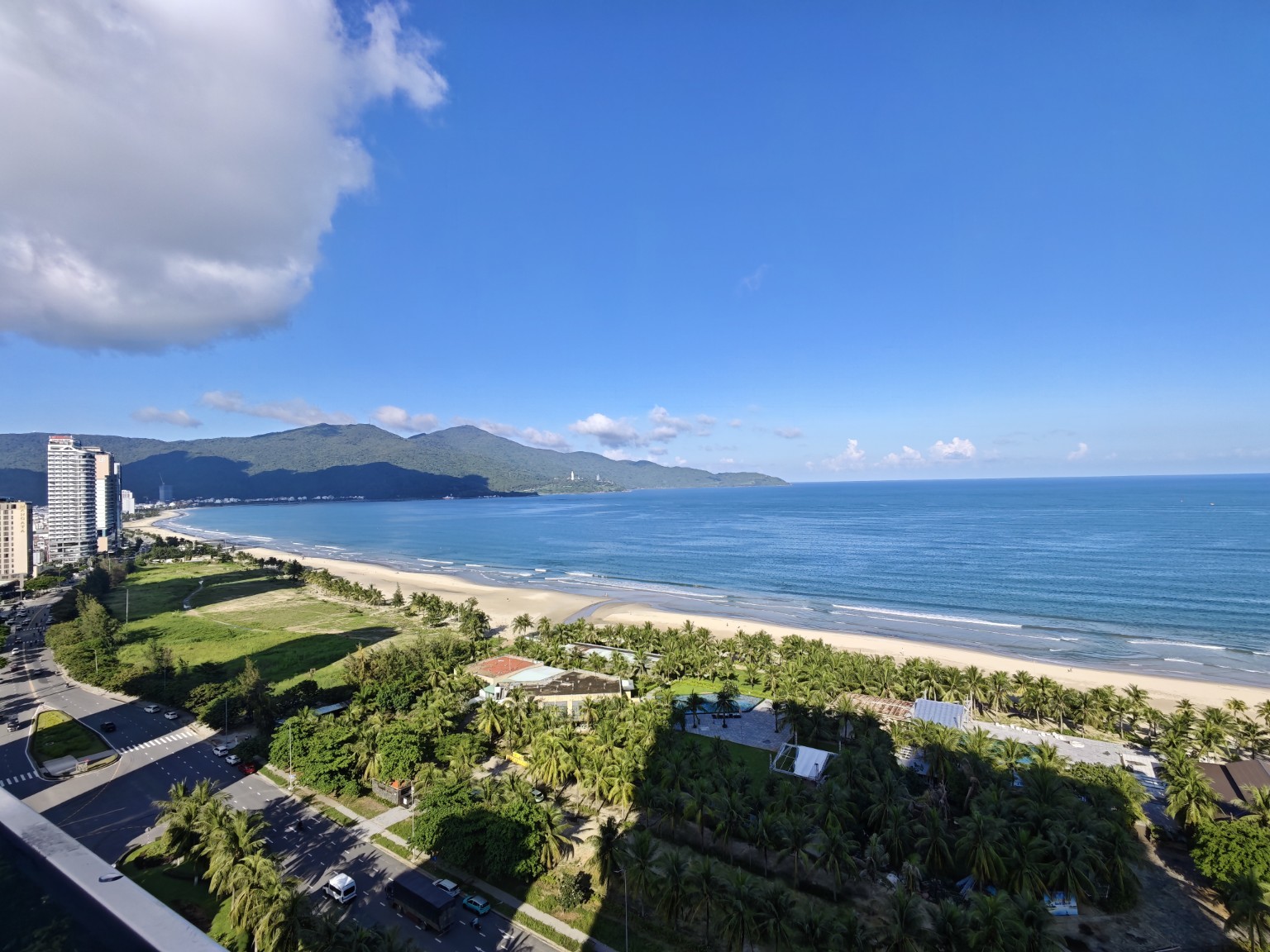 峴港 voco 住宿體驗｜淡季一晚約 US$60，再次回訪這片美溪海景